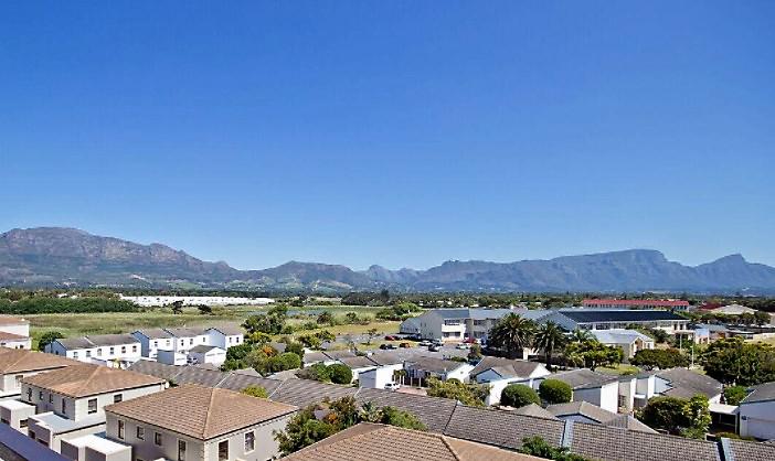 2 Bedroom Property for Sale in Bergvliet Western Cape